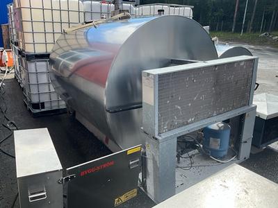Översiktsbild av 2000 weldholms DF 953 s/s Horizontal cooling tank 4.000L